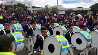 despacito desfile militar 20 de julio 2017 Bogotá 🇨🇴 [upl. by Rramo]