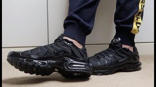 NIKE TN AIR MAX PLUS ON FOOT SNEAKER REVIEW amp UNBOXING BLACK [upl. by Adihsar]