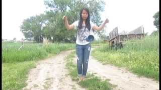 Trapeze Diabolo Trick Tutorial 9 [upl. by Madelena]