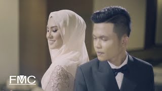 Tajul amp Wany Hasrita  Disana Cinta Disini Rindu Official Music Video [upl. by Ylicis449]