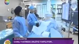 Koldan Anjiyo  Canlı Yayında Hastaya Koldan Anjiyo Yapıldı [upl. by Kinsler997]