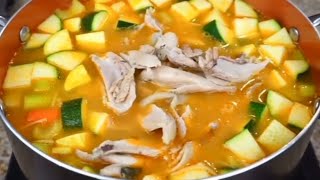 Sopita de fideo con pollo y verduras Muy saludable y nutritiva sopadefideo sopas sopasrecipe [upl. by Ahsinra62]