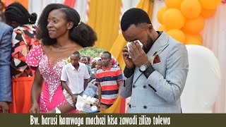 Bw harusi kamwaga machozi kisa zawadi zilizo tolewa [upl. by Nixon308]