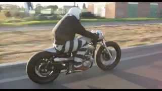 89 XLH HarleyDavidson Sportster 883 cafe racer custom in the street [upl. by Honniball]