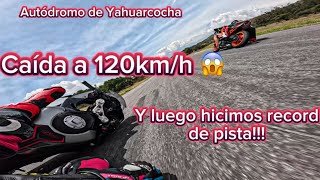 Yamaha R6 y CFmoto 450SR en el Autódromo de Yahuarcocha Ecuador  Free practice [upl. by Outlaw679]