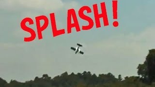 Crash of RC floatplane ＲＣ水上機の墜落（ボチャン！） [upl. by Akimrehs387]