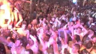 Kardinal performing Numba 1 live in Cancun Spring Break 09 [upl. by Regazzi]