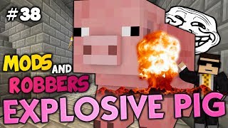 THE GIANT EXPLODING PIG PRANK  Minecraft Modded Cops and Robbers Meteor Pig Mod [upl. by Malynda]