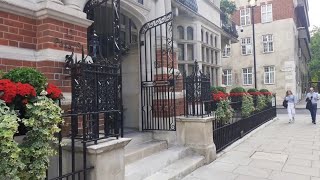 Magnificent Homes of Mayfairs Balfour Place and Aldford Street  London Architecture [upl. by Garbe]