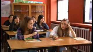 Progetto italiano Junior 1 Episodio 1  A Scuola [upl. by Uhthna603]