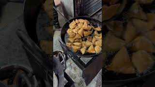 Samosa loveshortsfeed food indianfastfood shorts short sajnavesajna samosa trending sub yt [upl. by Kuehnel715]