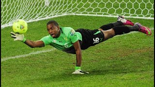 ITUMELENG KHUNE The very best compilation of his best saves  MZANSIs NUMBER 1 [upl. by Nona223]