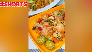 PANCIT CANTON GUISADO  How to cook pancit canton guisado  Easy Pancit Canton Recipe shorts [upl. by Otrepur98]