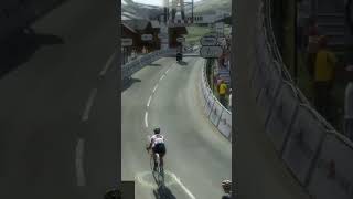 ataca nairoquintana nairo en el critérium criteriumdauphine [upl. by Barina515]