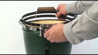 Assembly Big Green Egg Mini [upl. by Ainolloppa298]