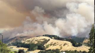 Port Hills fire Helicopters with monsoon buckets  Worsleys Valley [upl. by Etteoj]