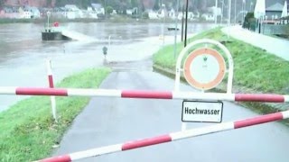 Schifffahrt auf der Mosel wegen Hochwasser gesperrt [upl. by Chrystel919]