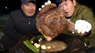 2KG 대왕 토마호크 스테이크를 솥뚜껑에 구워 먹방 요리amp먹방  Mukbang eating show [upl. by Thoma]