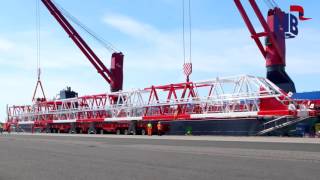 Hanseatic Break BulkLoading of disassembled Megamax PostPanmax STS Container gantry crane [upl. by Sladen]