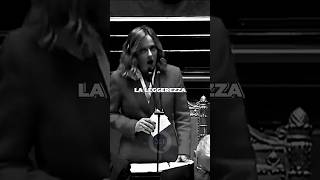 Giorgia Meloni contro il M5s Ci vuole una maschera di ferro [upl. by Cly]