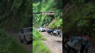 Strada 4x4 Nangis di Tanjakan Kayu Kalek Muaro Aie Alpa [upl. by Esirtal121]