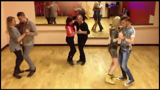 BACHATA DÉBUTANT SES PREMIERS 4 COURS  SALSA DE COLORES RICCO amp SANDY [upl. by Reinar]