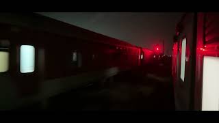 अंधेरी रात में CR Rajdhani express ने किया Bilaspur Rajdhani express को parllel ओवरटेक।rchhyper [upl. by Inahs]