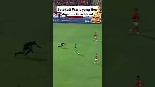 Wasit Bahrain diginiin baru betulHahaha football sepakbola soccerplayer [upl. by Furiya]