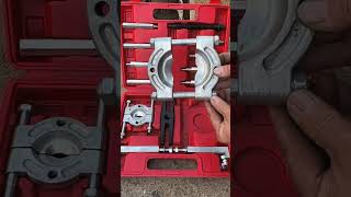 Double disc puller gearbox puller Chuck bearing puller good tools share bearing removal [upl. by Margarete]