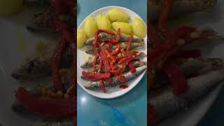 Sardinas a la plancha y gamba en salsa [upl. by Admana430]