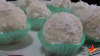 Ricetta cioccolatini Raffaello  Le Ricette della zia Star [upl. by Heigho777]