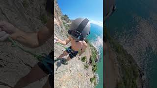 Arrampicare a Sperlonga sul mare rockclimbing climbing outdoors insta360 adventure [upl. by Hatch67]