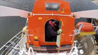 Freefall Lifeboat launch  NSCC Nautical Institute 2014 [upl. by Godard]