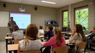 Leerlingstewards gaan surveilleren op MillHillcollege in Goirle [upl. by Sheppard]