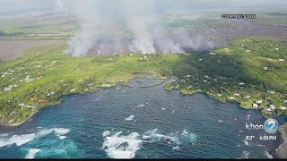 Lava flow moving into Kapoho Beach Lots toward ocean [upl. by Huesman106]