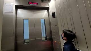 The Pinnacle  Duxton tallest HDB in Singapore Blk 1G  Fujitec Elevator Lift B Downriding [upl. by Carolan]