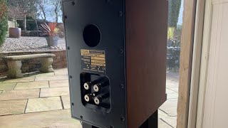 Beginners Guide to Hifi  Part 5 Ported vs sealed box speakers [upl. by Mosora]