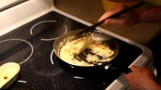 Recette Préparation Et Cuisson De Mon Omelette Préféré Français [upl. by Yanaj]