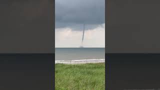 Dubbele waterhoos gespot voor Nederlandse kust 60624 [upl. by Asseret279]