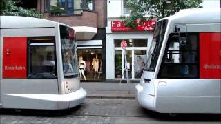 Falschparker blockiert Straßenbahn in Düsseldorf [upl. by Terrijo]