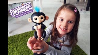 Fingerlings  le scimmiette interattive dolci e simpatiche [upl. by Kelly]