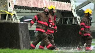 Witness describes train cars blown from trestle at Huey P Long Bridge [upl. by Anawit]