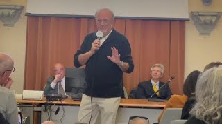 Ivano Fossati lezioni di musica pop allUniversità di Genova aula magna gremita [upl. by Dlareg]