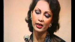 Sunte Hain Ke Mil Jaati Jagjit and Chitra Singh [upl. by Affrica706]