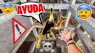 COLGADO por ACCIDENTE a VARIOS PISOS DE ALTURA⚠️ Parkour Vlog [upl. by Kory]