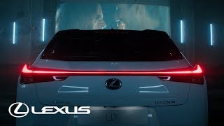 Lexus UX  Redo att söka nya vägar [upl. by Nalyak]