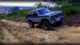 Test ford bronco 1985 [upl. by Kearney]