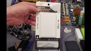 Dollarama Tech 1 Slim Power Bank 2500 mAh Review amp Teardown [upl. by Aleb623]