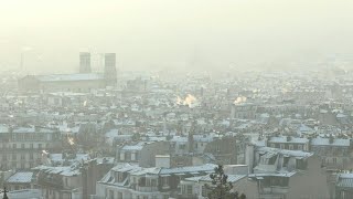 Paris sous la neige depuis Montmartre  AFP Images [upl. by Ahsiea]