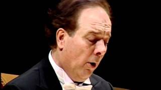 Ferruccio Furlanetto sings Der Lindenbaum Winterreise [upl. by Anailuig]